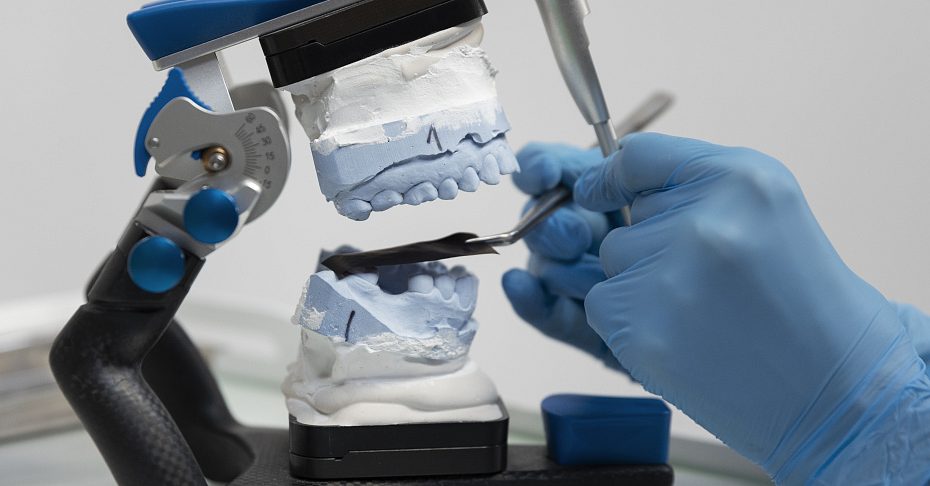 کاهش ضایعات مواد در لابراتوار دندان‌سازی